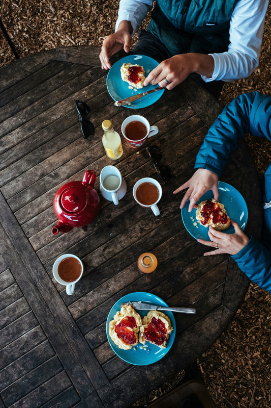 10 Façons Créatives d’Utiliser la Poudre de Thé : Smoothies, Pâtisserie & Plus !